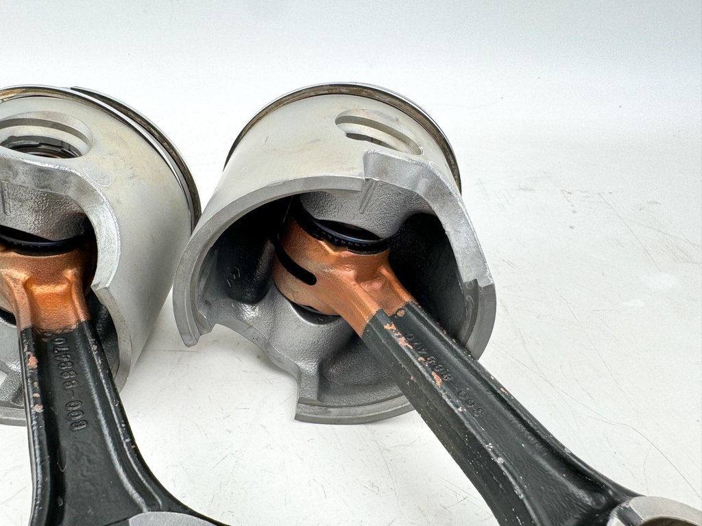 2006 Mercury 115 HP 2 Stroke Outboard Piston & Connecting Rod Set 879858T03 OEM