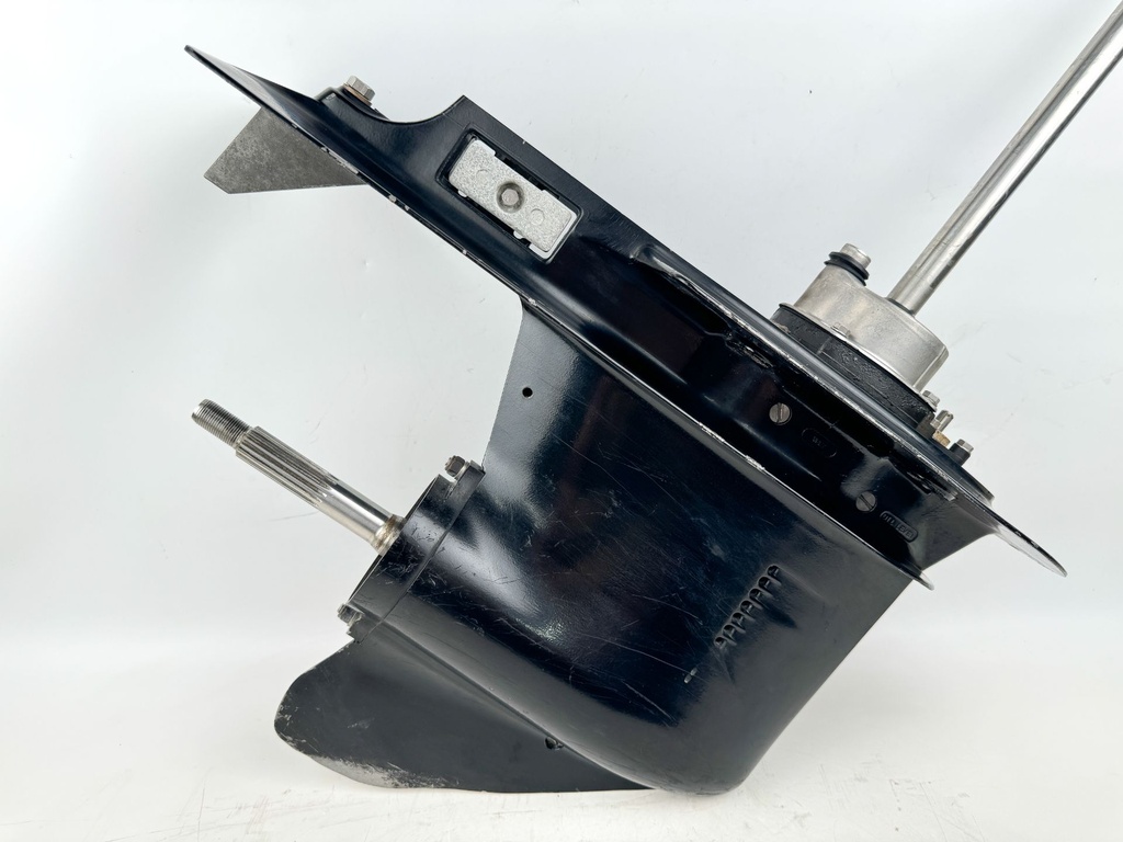 Mercury 75 90 115 125 HP 2 Stroke 20" Long Lower Unit Gear Case 9011J15