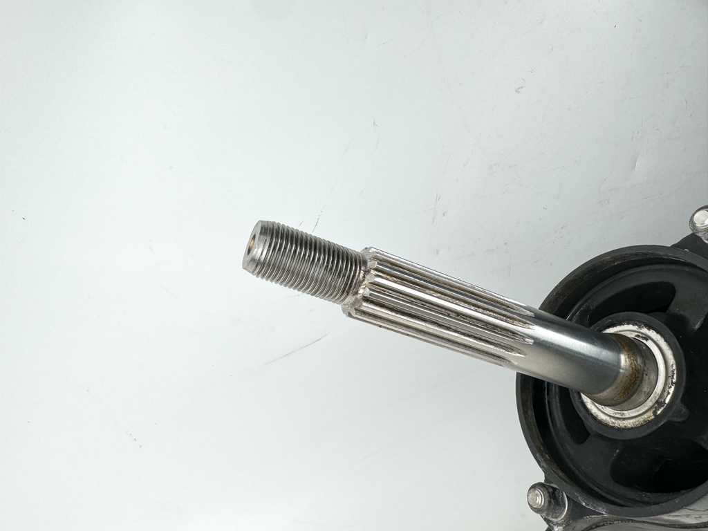 Mercury 75 90 115 125 HP 2 Stroke 20" Long Lower Unit Gear Case 9011J15