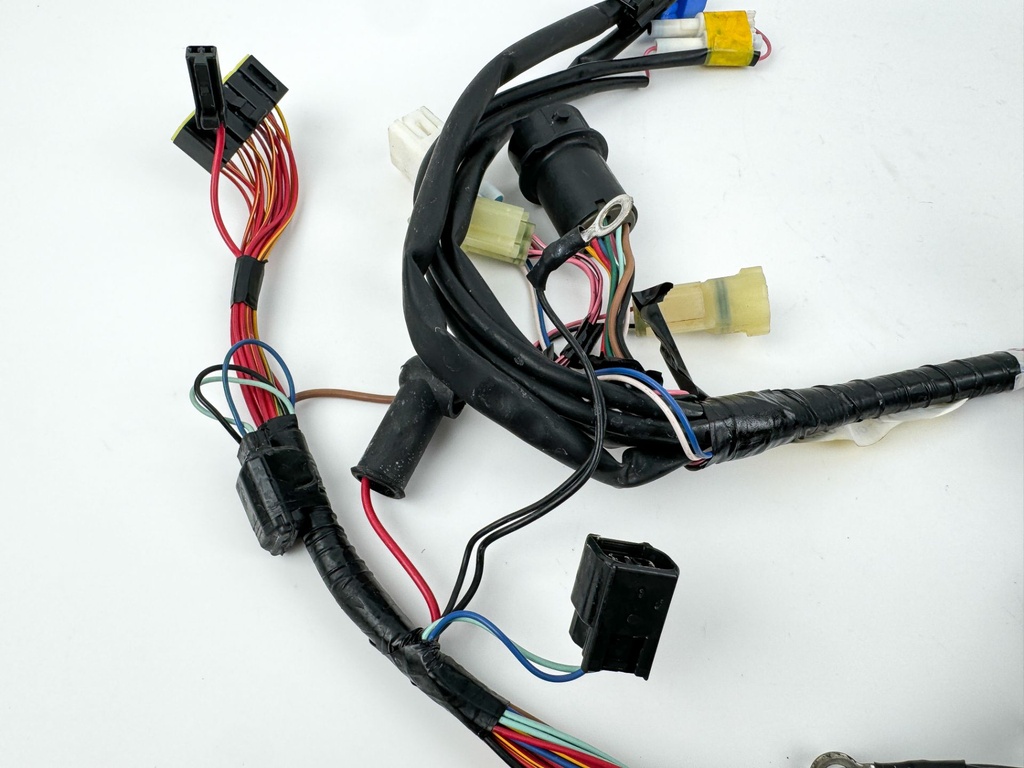 16-21 Yamaha 150HP 4 Stroke Outboard Engine Wire Harness 63P-82590-A1-00