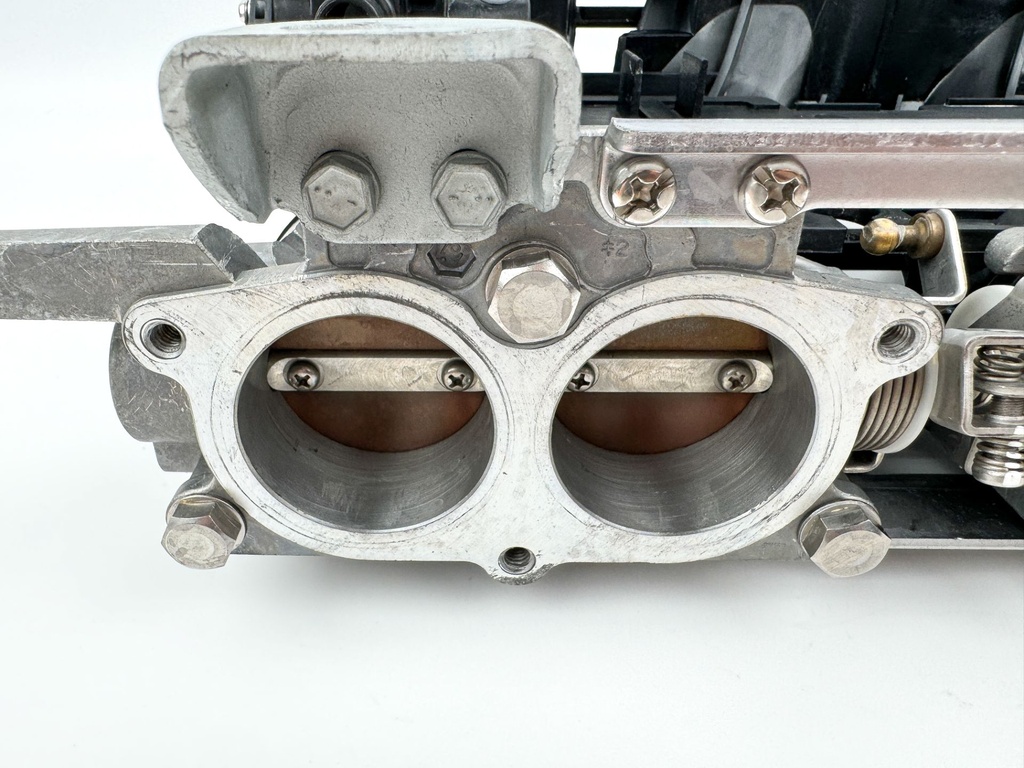 2019 Yamaha 150 HP 4 Stroke Outboard Intake Manifold & Throttle Body 63P-13751-20-00 OEM