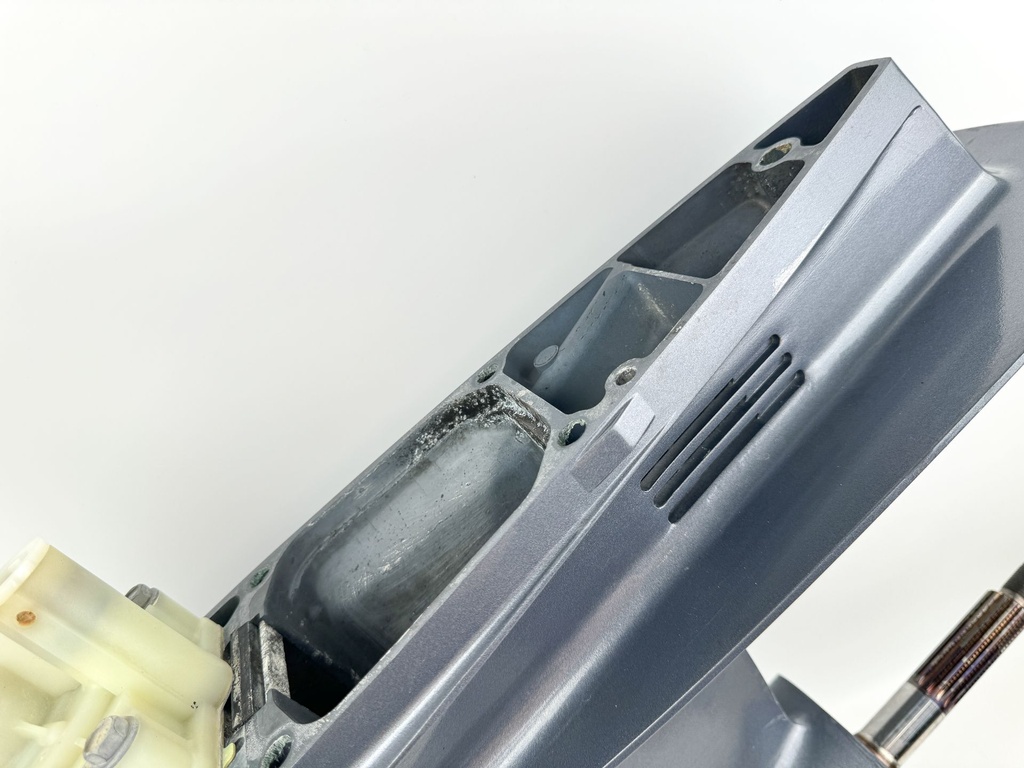 2004+ Yamaha 150HP 4 Stroke Outboard 20" L Shaft Lower Unit Gear Case 63P-45300-03-8D