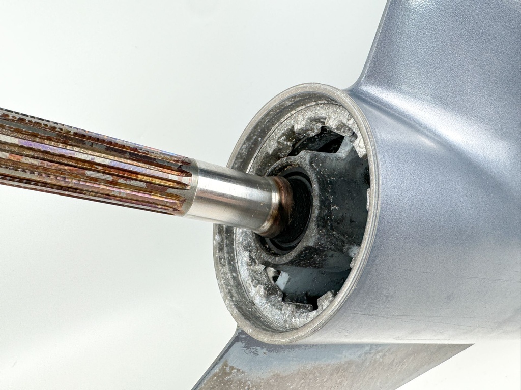 2004+ Yamaha 150HP 4 Stroke Outboard 20" L Shaft Lower Unit Gear Case 63P-45300-03-8D