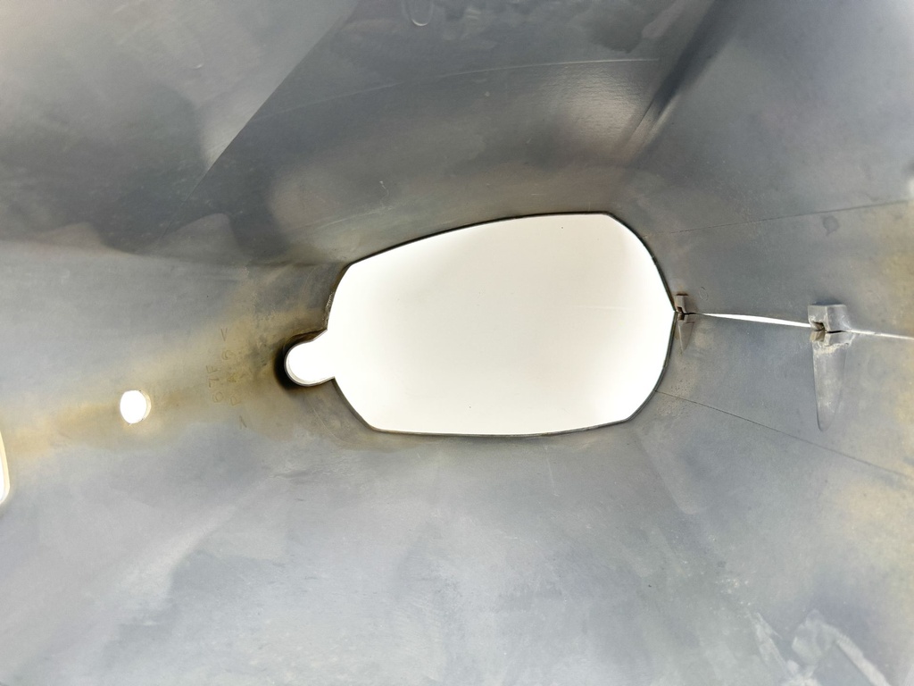 2001 Yamaha 80 HP 4 Stroke Outboard Lower Apron Cover 67F-42741-00-4D OEM