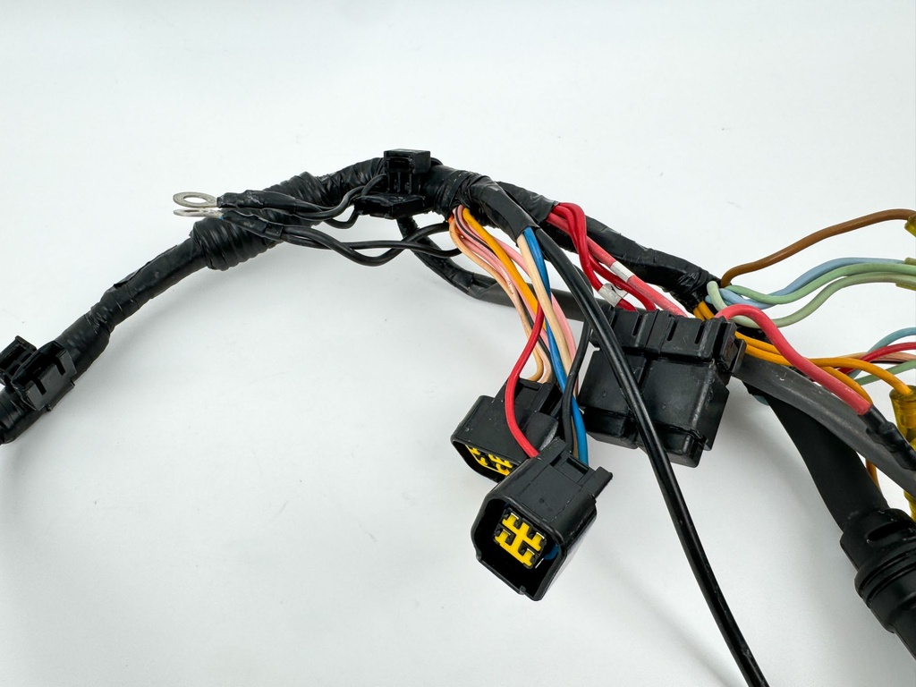 2001 Yamaha 80 HP 4 Stroke Outboard Engine Wire Harness 67F-82590-01-00 OEM
