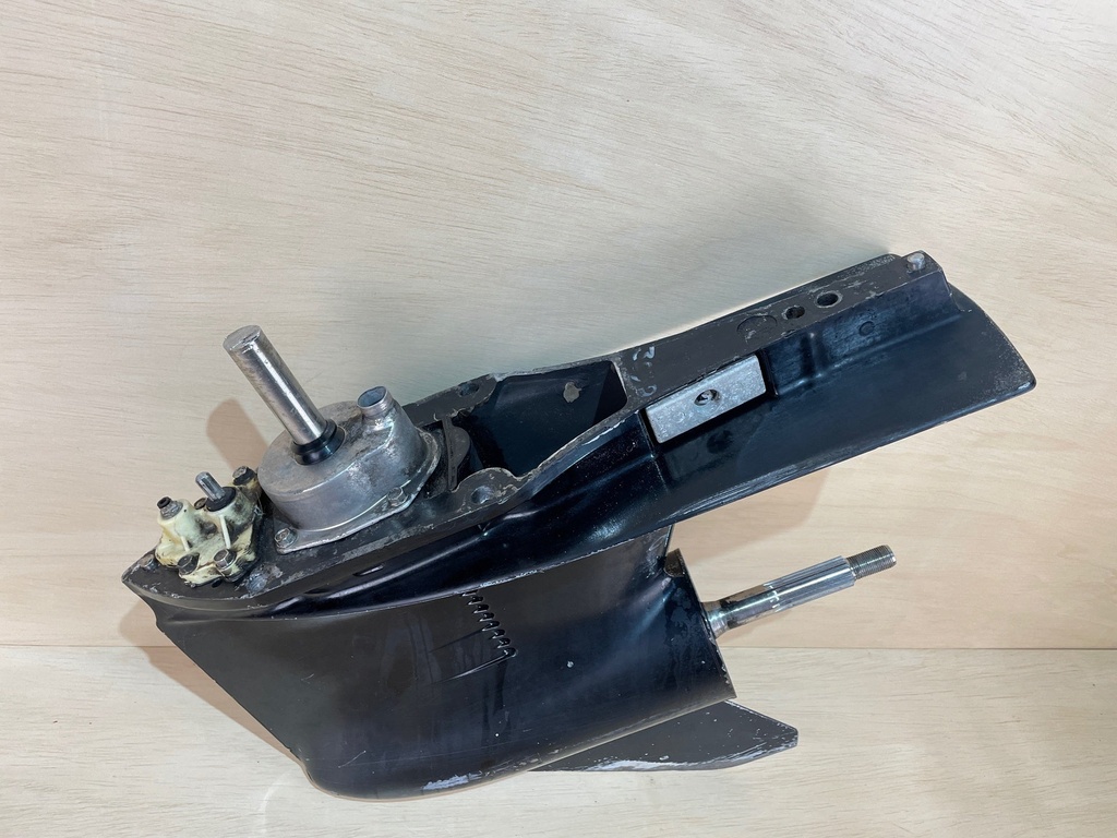 Mercury Verado 250HP Lower Unit Gear Case RH Standard Rotation