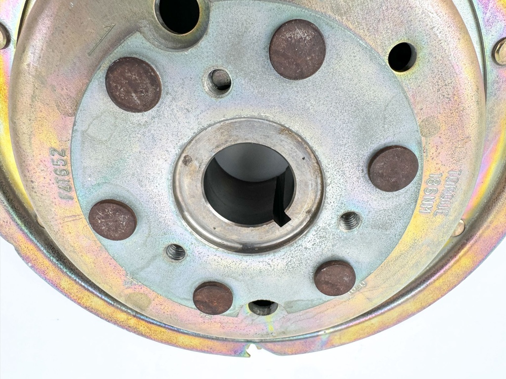 2001 Yamaha 80 HP 4 Stroke Outboard Flywheel Rotor 67F-85550-00-00 OEM