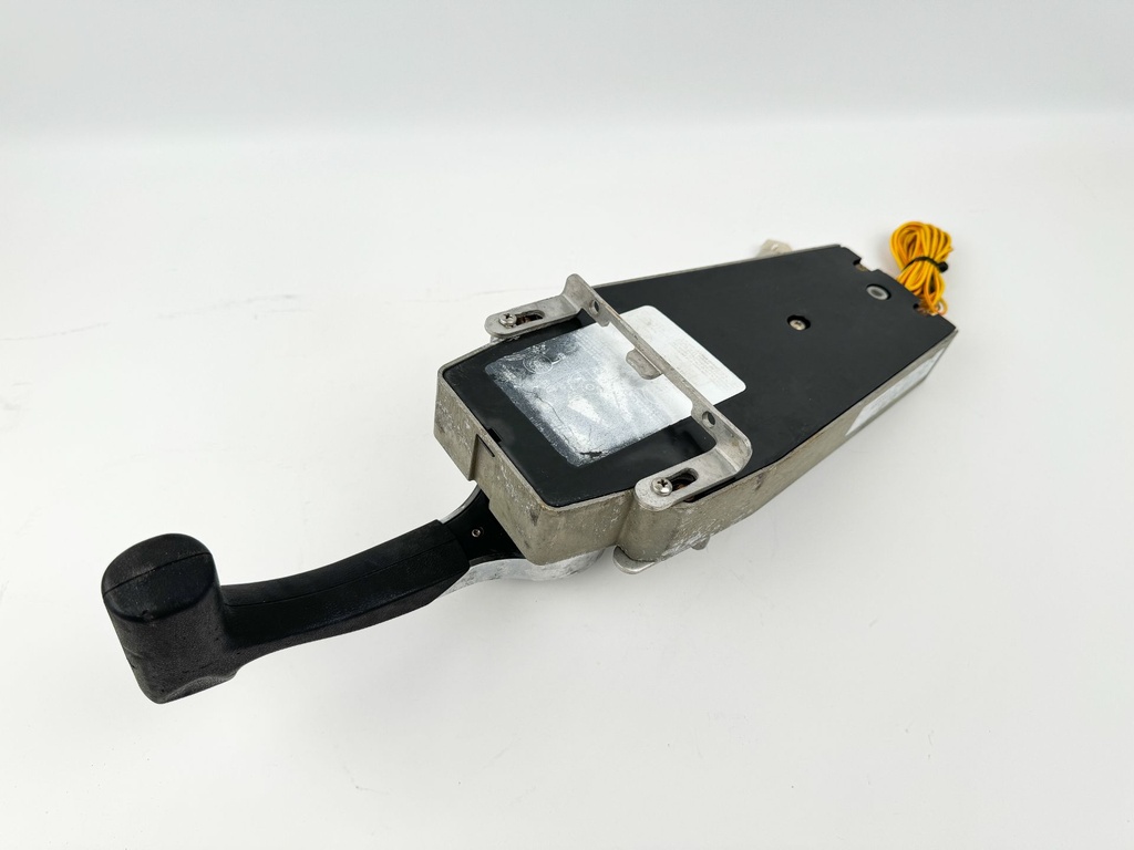 Mercury Quicksilver Outboard Top Mount Binnacle Control Box 883711A12 No Cover