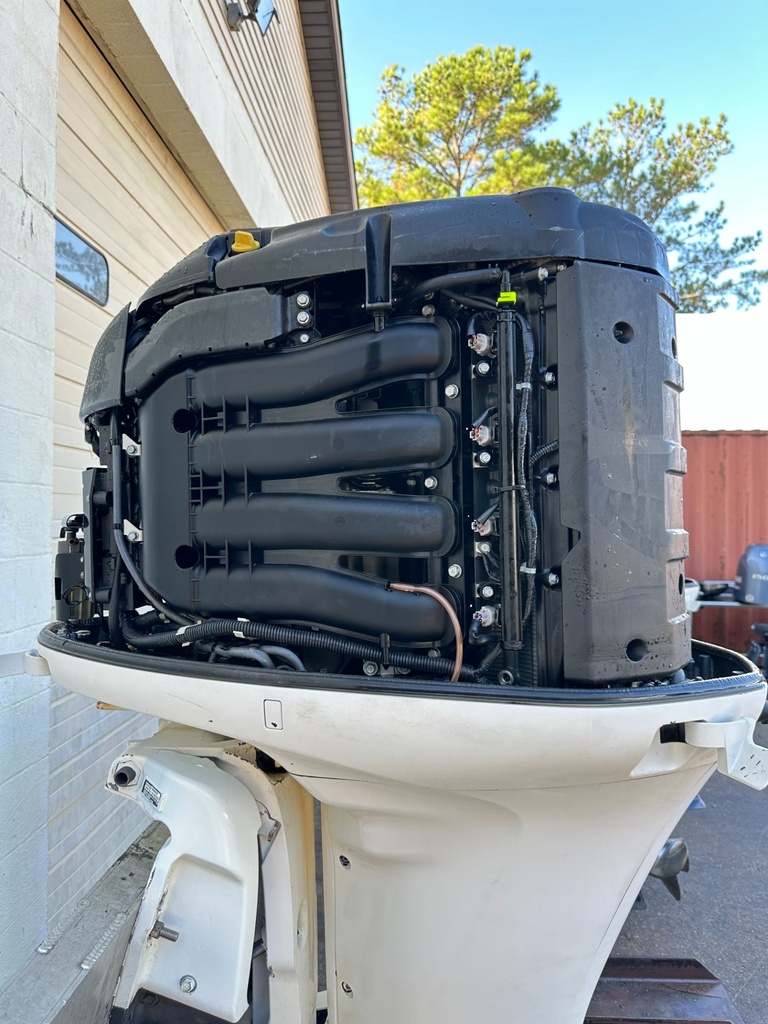 2013 Yamaha 350HP 4 Stroke Outboard Engine 35" Shaft 786 Hours