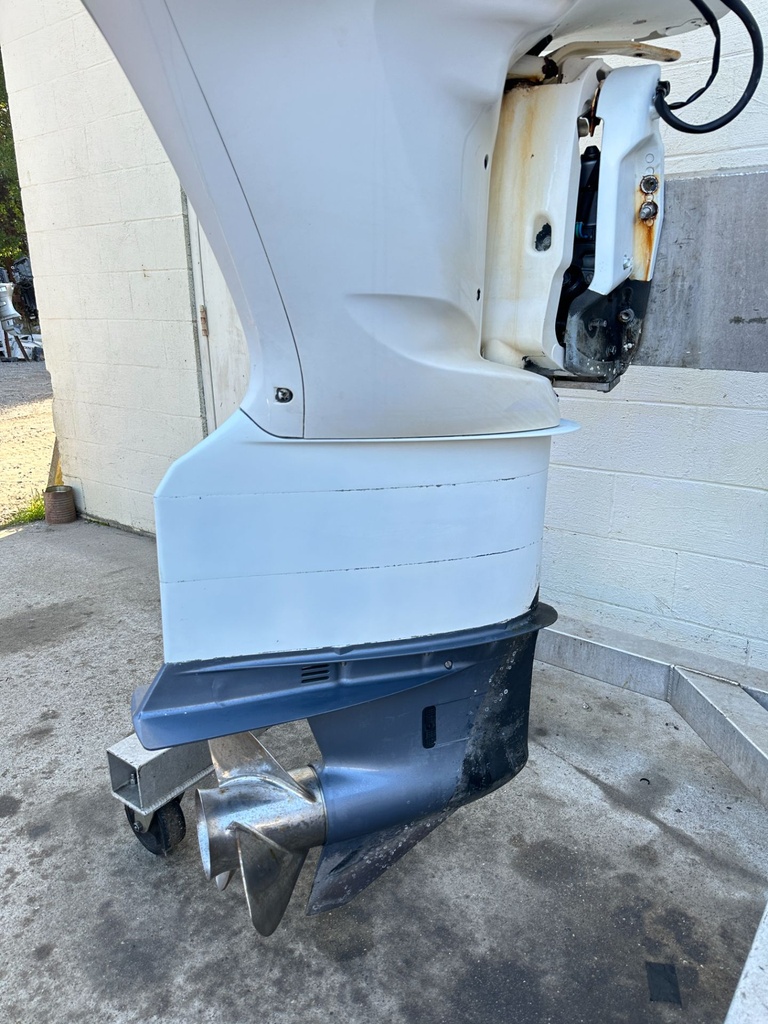 2013 Yamaha 350HP 4 Stroke Outboard Engine 35" Shaft 786 Hours