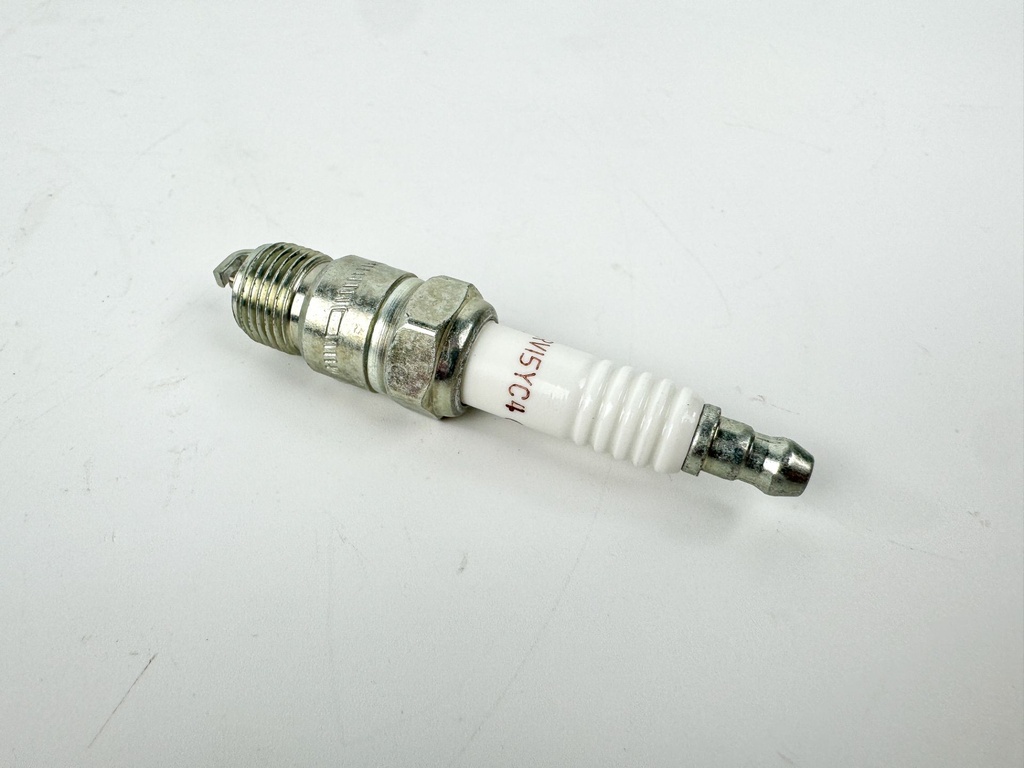 Volvo Penta Spark Plug Kit 3851861 Pack of 4 Brand New OEM