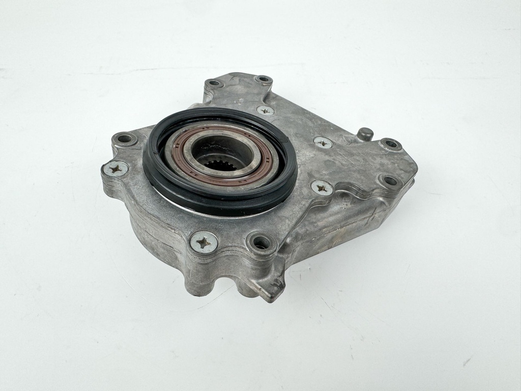 2001 Yamaha 80 HP 4 Stroke Outboard Oil Pump 67F-13300-00-00 OEM