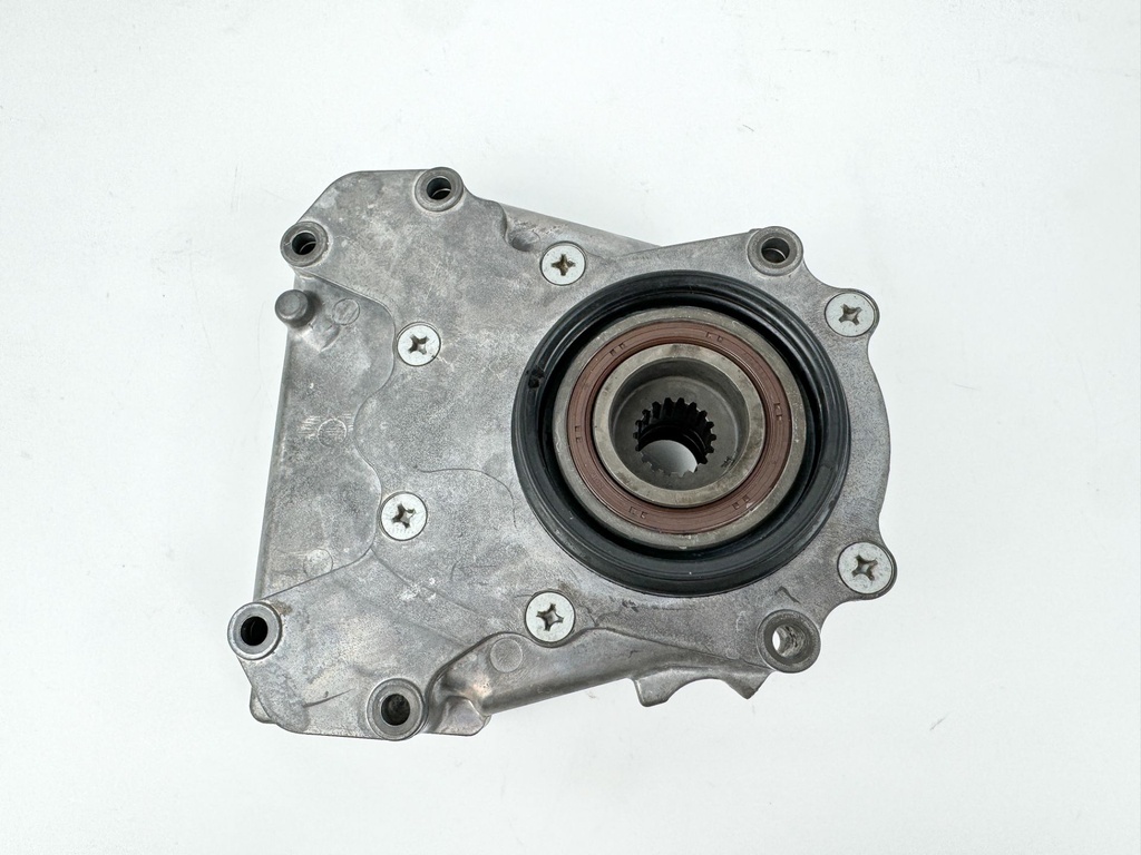 2001 Yamaha 80 HP 4 Stroke Outboard Oil Pump 67F-13300-00-00 OEM