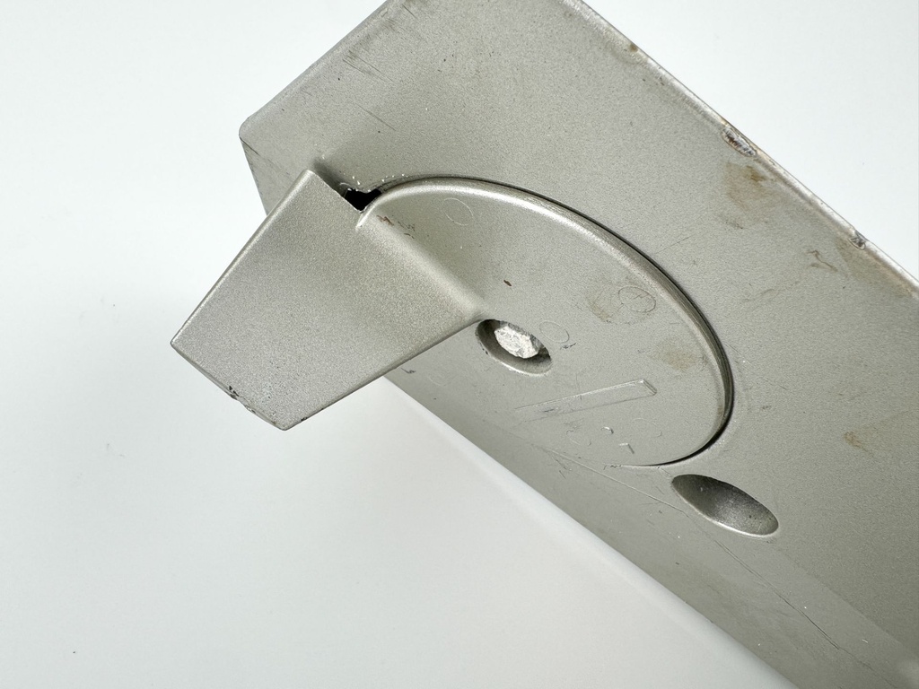 1999-2004 Honda 130 HP 4 Stroke Outboard Lower Unit Gear Case 41100-ZW5-810ZA