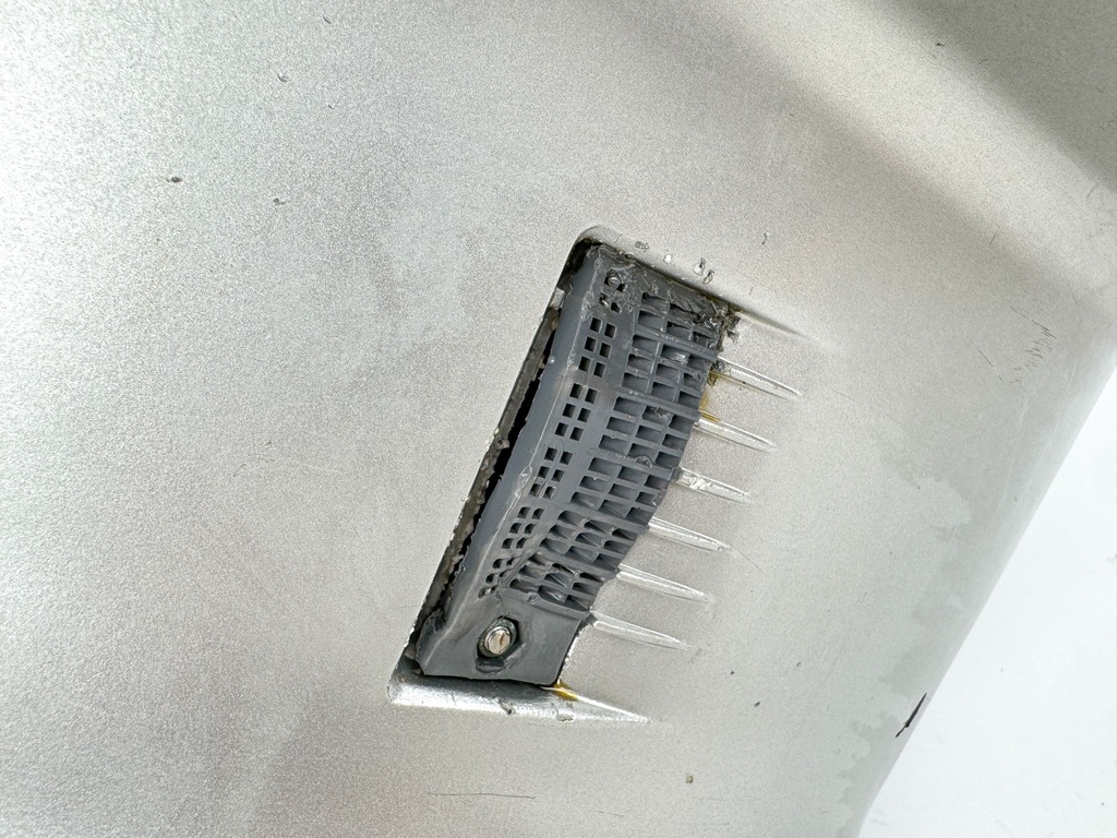 1999-2004 Honda 130 HP 4 Stroke Outboard Lower Unit Gear Case 41100-ZW5-810ZA