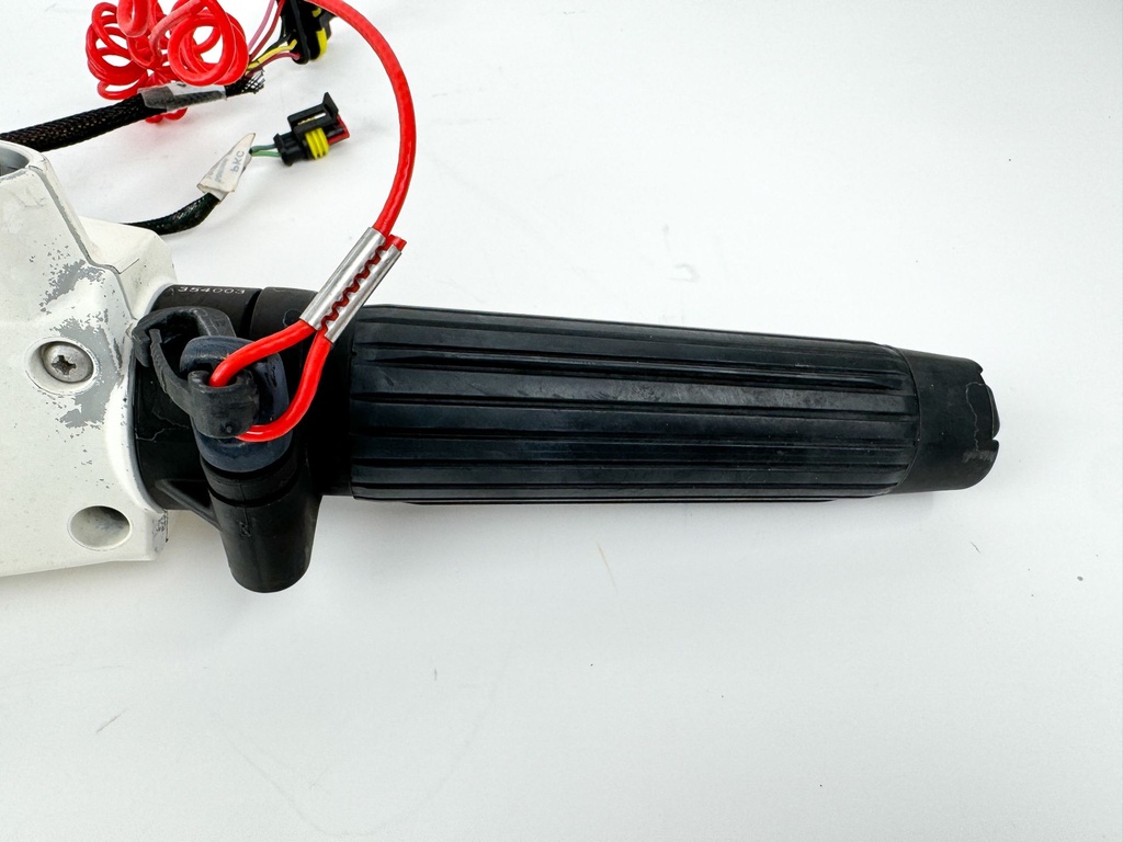 Evinrude Etec 15HP - 30HP Outboard Engine Steering Tiller Handle Setup 5008470
