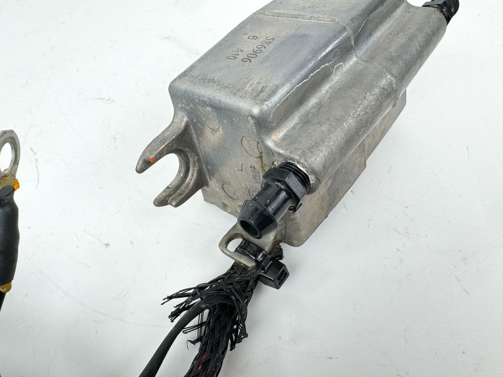 2015 Evinrude 30 HP 2 Stroke Outboard Battery Charging Module 0586906 OEM