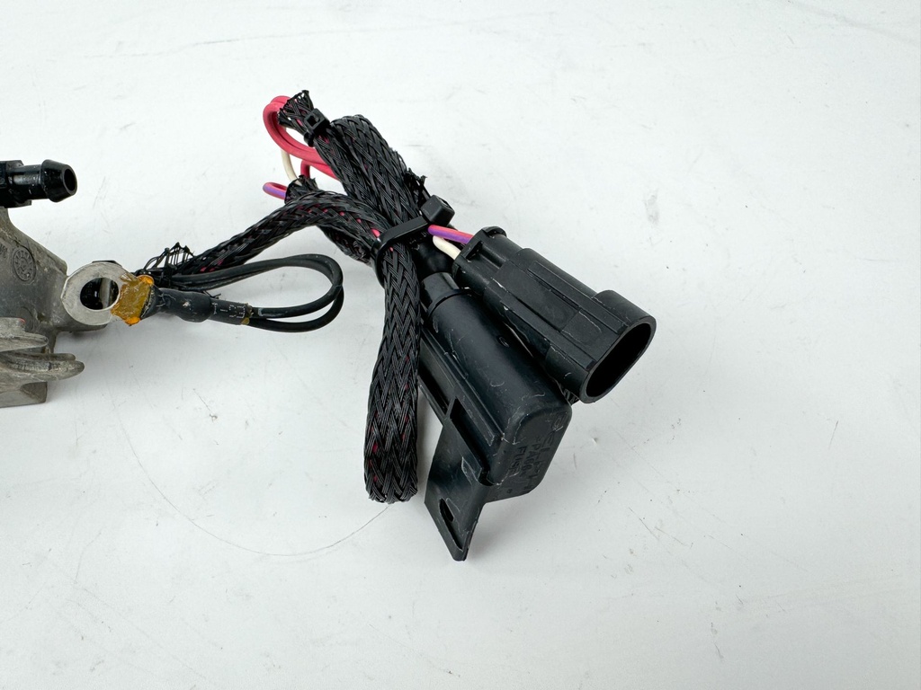 2015 Evinrude 30 HP 2 Stroke Outboard Battery Charging Module 0586906 OEM