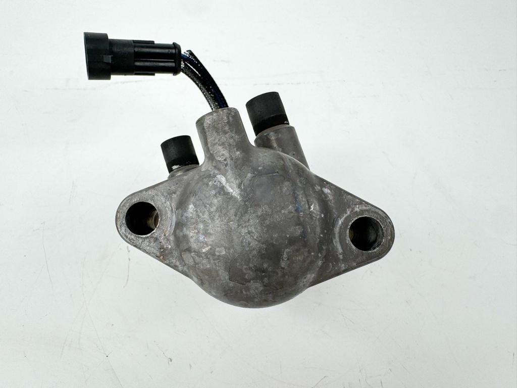 2015 Evinrude 30 HP 2 Stroke Outboard Fuel Injector 5008837 OEM