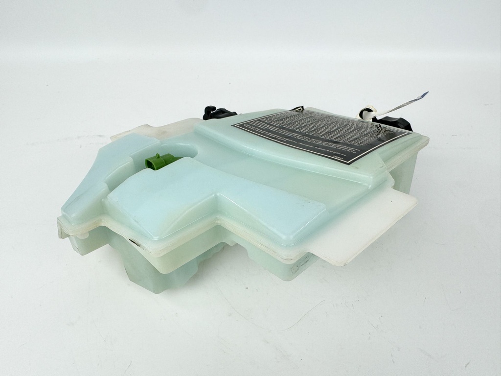 2015 Evinrude 30 HP 2 Stroke Outboard Oil Tank W/ Pump 5008994 OEM