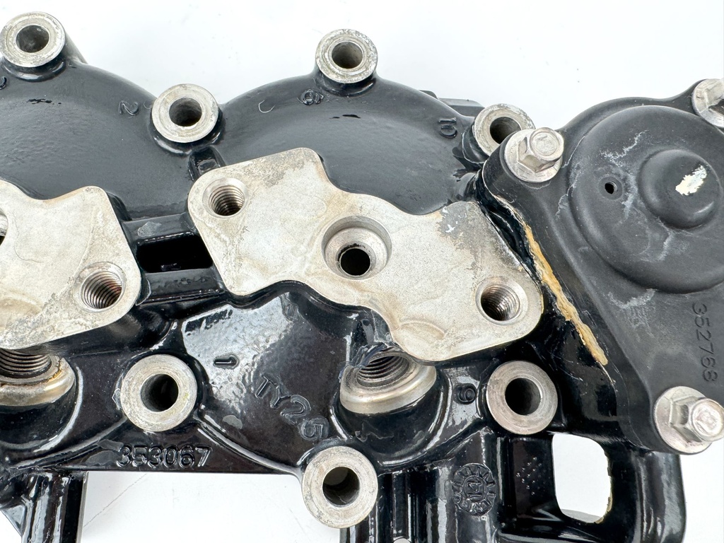 2015 Evinrude 30 HP 2 Stroke Outboard Cylinder Head 0355133 OEM