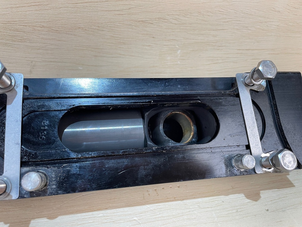 Mercury Verado 350HP Outboard Steering Cylinder 896500A01