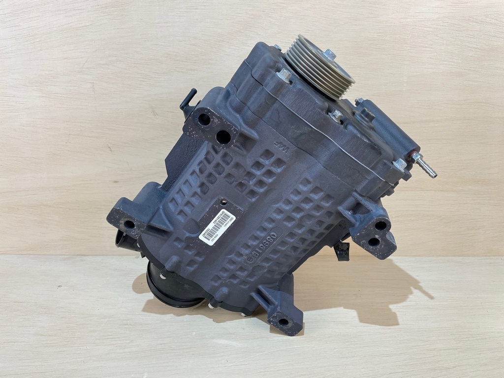 Mercury Verado 350HP Outboard Engine Supercharger Assembly 8M0102453