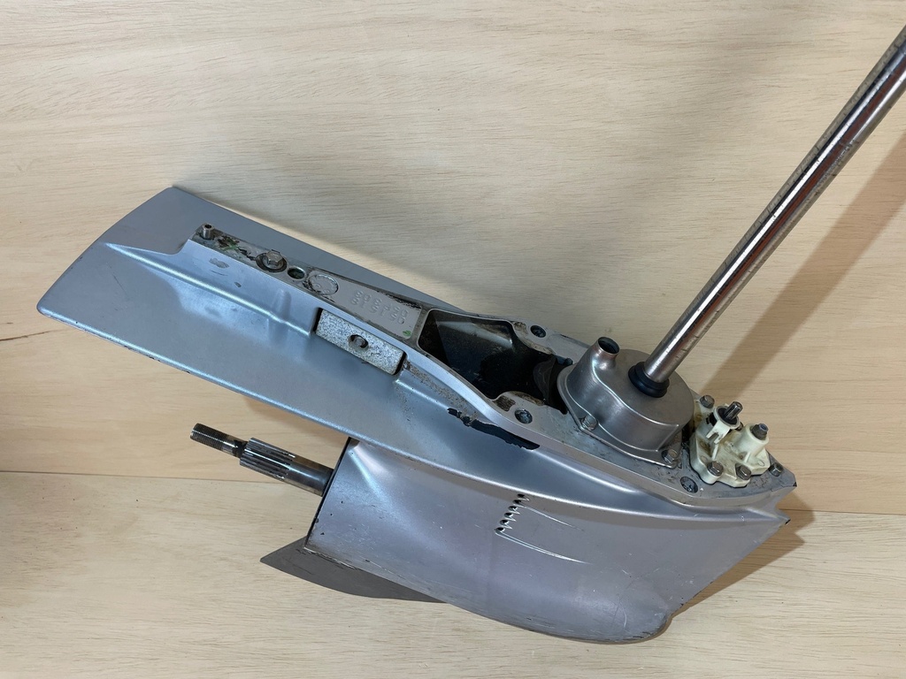 Mercury Verado 350HP 25" Gear Case Lower Unit RH 5.44 Torpedo - 8M0102481