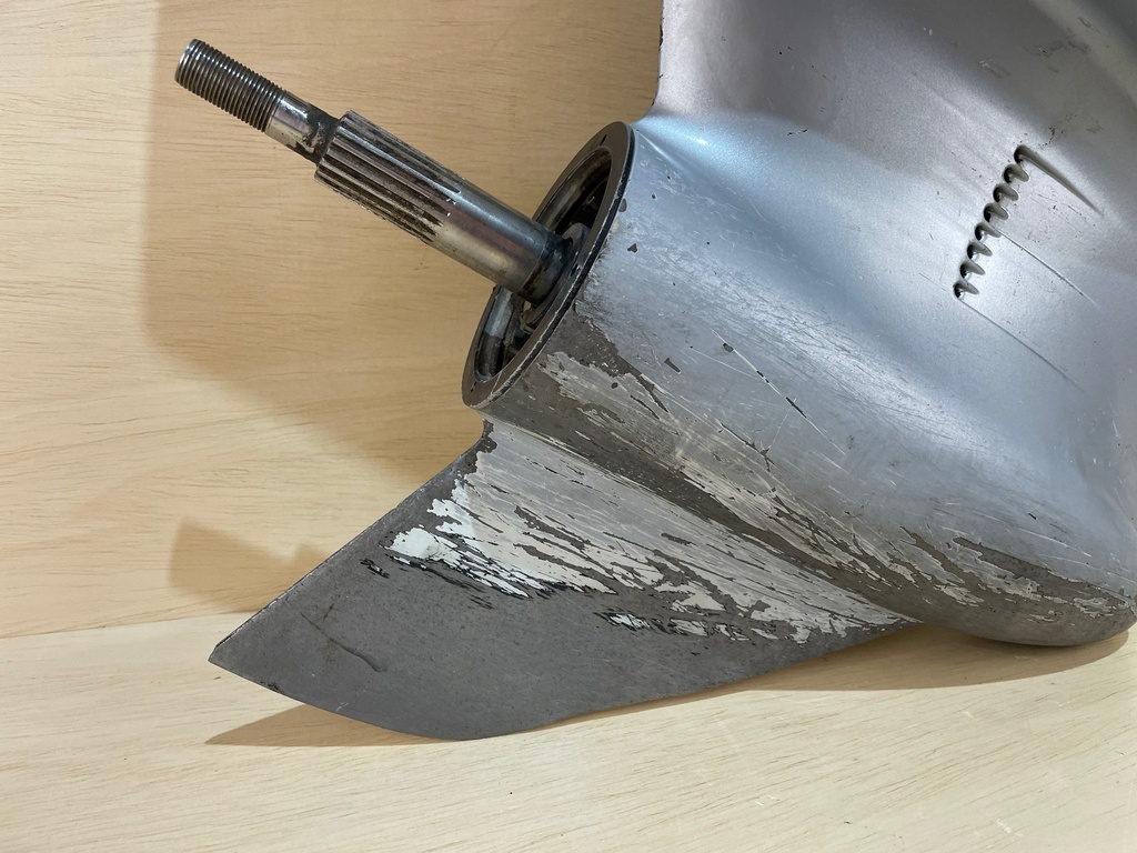 Mercury Verado 350HP 25" Gear Case Lower Unit RH 5.44 Torpedo - 8M0102481