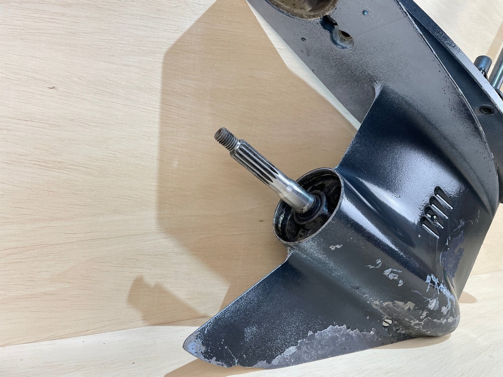 1993 Evinrude 88HP 20" Lower Unit GearCase 0435474