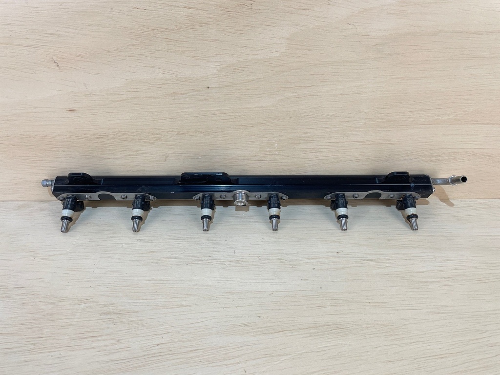 Mercury Verado 250HP Outboard Engine Fuel Injector W/ Rail 892811T01