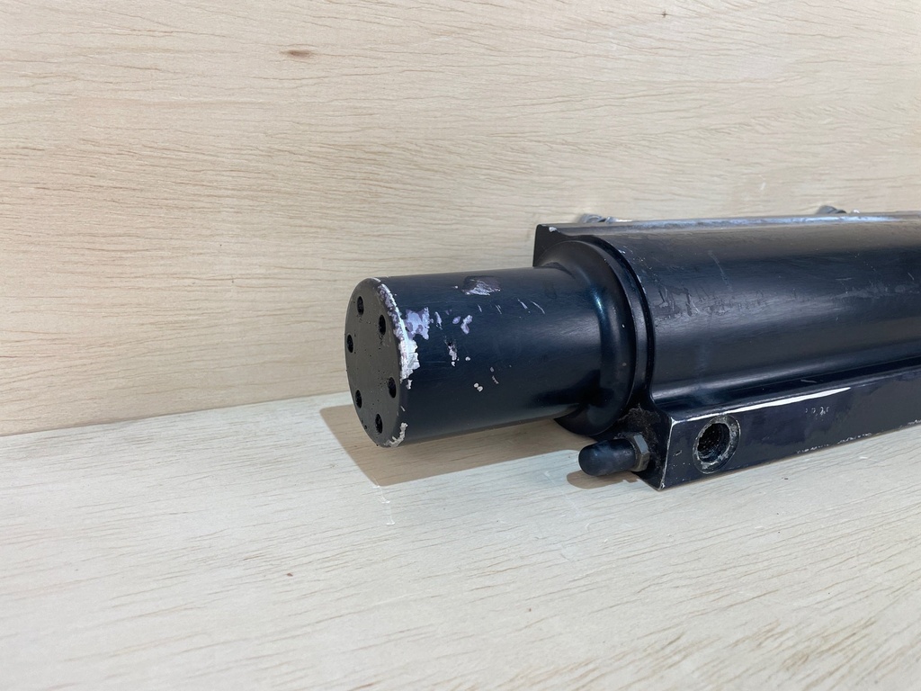 Mercury Verado 250HP Outboard Steering Cylinder 896500A01 - For Repair