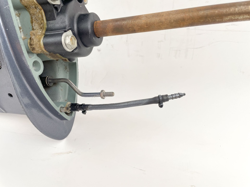 1995-2001 Yamaha 30HP 2 Stroke Outboard 15" Short Shaft Lower Unit Gear Case