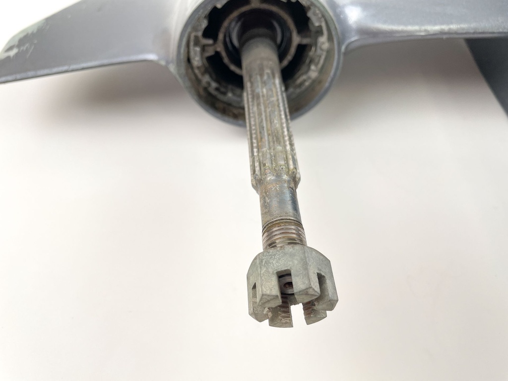 1995-2001 Yamaha 30HP 2 Stroke Outboard 15" Short Shaft Lower Unit Gear Case