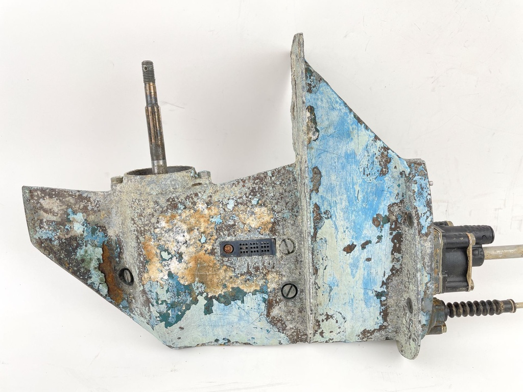 1985 - 93 Yamaha 6 8 HP 2 Stroke Outboard Long Lower Unit Gear Case