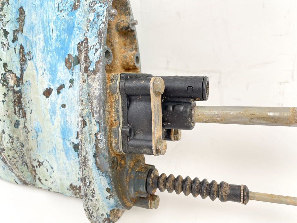 1985 - 93 Yamaha 6 8 HP 2 Stroke Outboard Long Lower Unit Gear Case