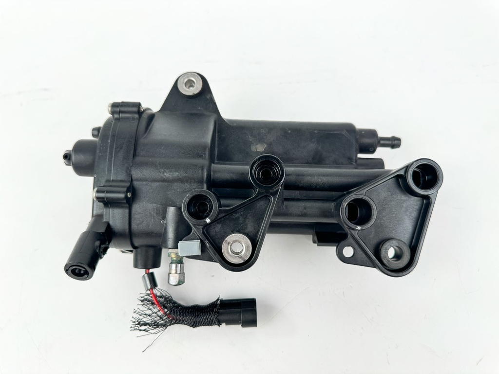 2015 Evinrude 30 HP 2 Stroke Outboard Vapor Separator Tank VST 5007896 OEM