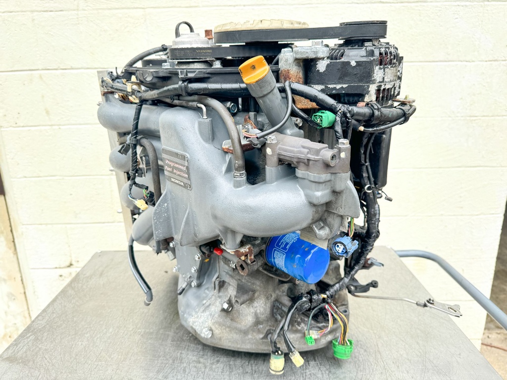 2000 Honda 130 HP 4 Stroke Outboard Powerhead 12000-ZW5-020ZA OEM