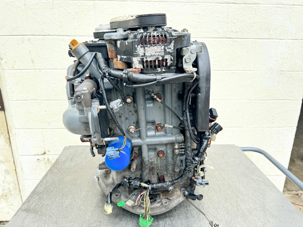 2000 Honda 130 HP 4 Stroke Outboard Powerhead 12000-ZW5-020ZA OEM