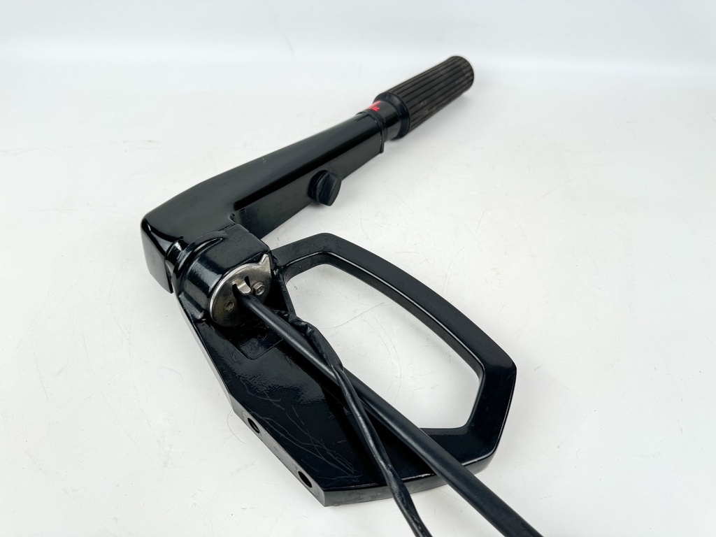 Mercury 25HP 2 Stroke Outboard Tiller Handle Assembly W/ Bracket 822841F