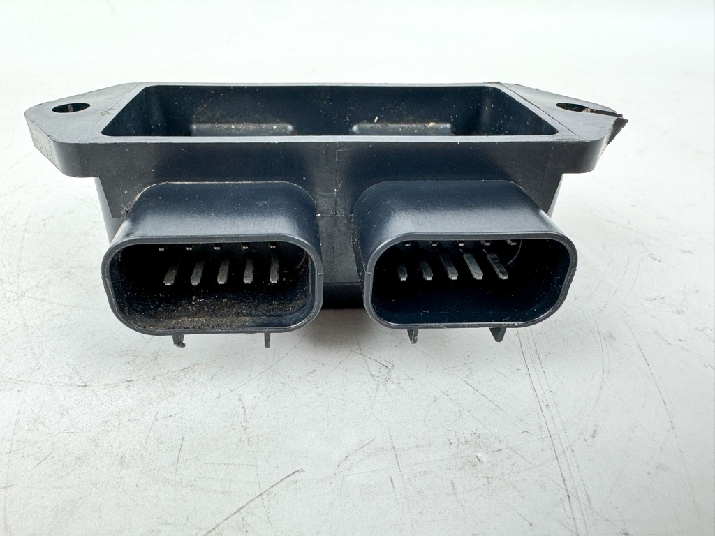 SmartCraft Mercury 4-Way Junction Box 878492A14 Mount Broken