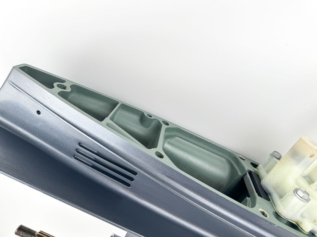 2000-2015  Yamaha 115HP 4 Stroke Outboard 20" Lower Unit Gear Case 68V-45300-12-8D