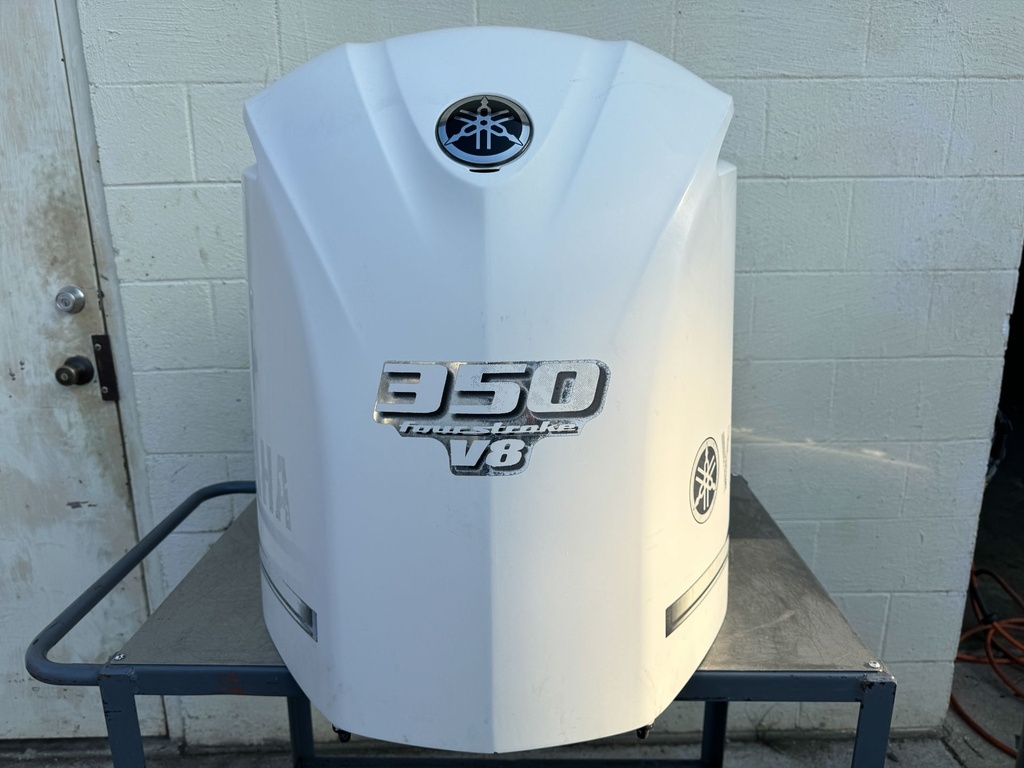 2013 Yamaha 350 HP 4 Stroke Outboard Top Cowling 6AW-42610-20-00 OEM