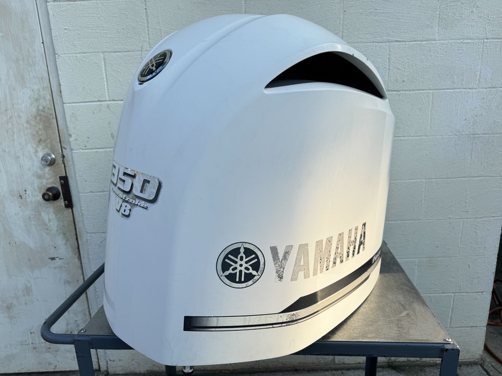 2013 Yamaha 350 HP 4 Stroke Outboard Top Cowling 6AW-42610-20-00 OEM