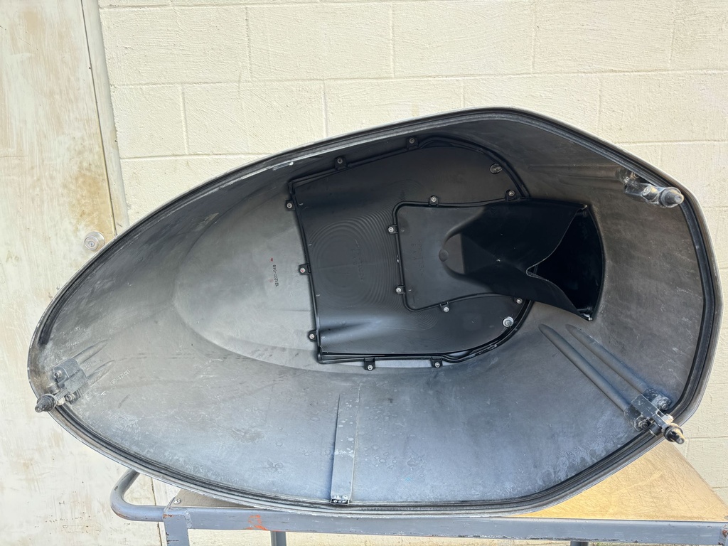 2013 Yamaha 350 HP 4 Stroke Outboard Top Cowling 6AW-42610-20-00 OEM