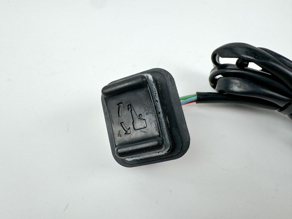 2013 Yamaha 350 HP 4 Stroke Outboard Trim Switch 6AW-82563-00-00 OEM