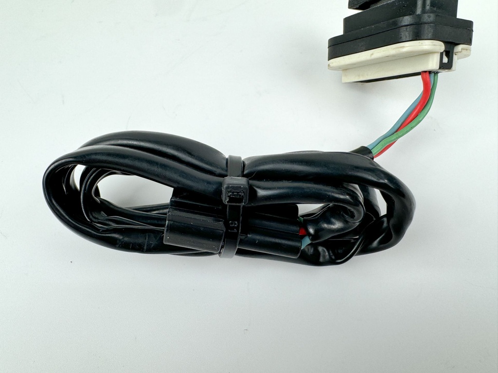 2013 Yamaha 350 HP 4 Stroke Outboard Trim Switch 6AW-82563-00-00 OEM