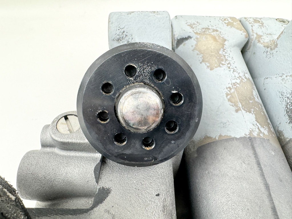 Yamaha V8 F 300 350 HP Outboard Power Trim Tilt Unit 6AW-43800-05-00