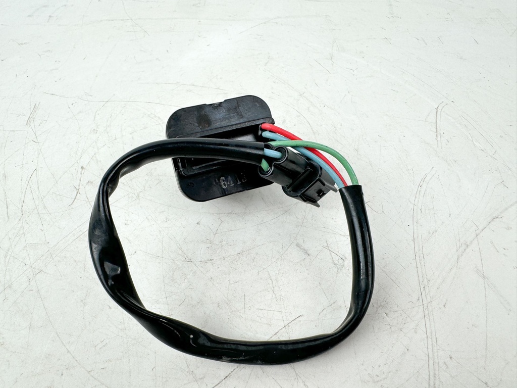 2016 Yamaha 250 HP 4 Stroke Outboard Trim Switch 69J-82563-01-00 OEM