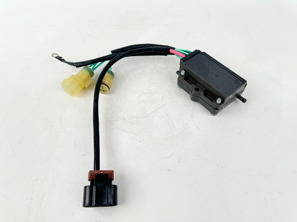 2016 Yamaha 250 HP 4 Stroke Outboard Rectifier & Regulator 6CB-81960-10-00 OEM